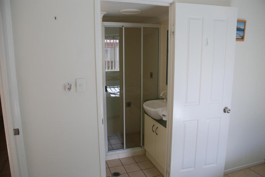 Jade Waters Luxury Apartments Hervey Bay Oda fotoğraf